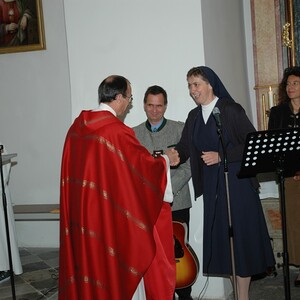 Begrüßung von Pfarrer Johann Karner